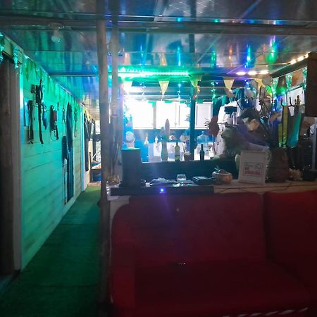 Hostal Cafe Axel Bocas del Toro Zewnętrze zdjęcie
