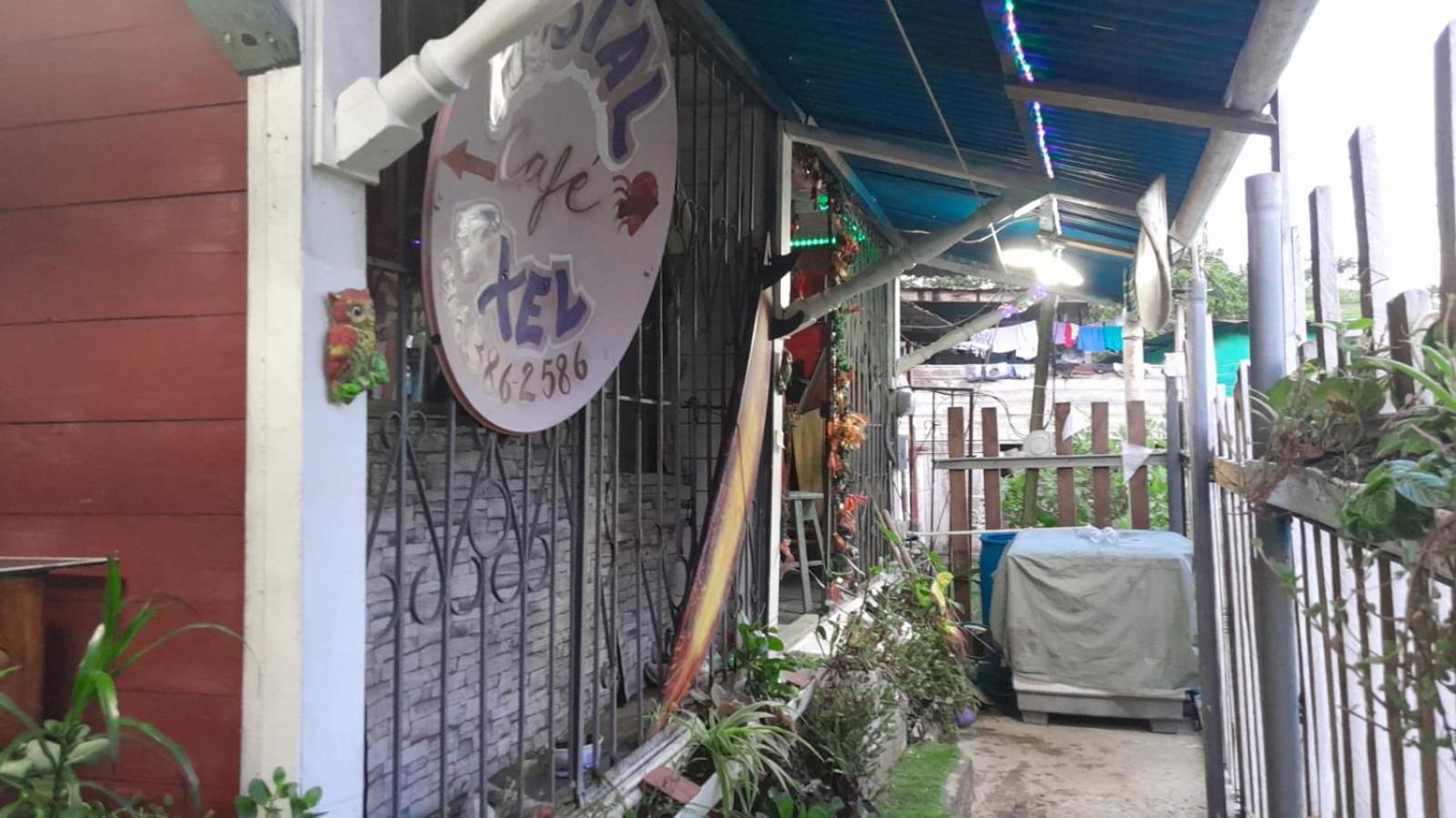 Hostal Cafe Axel Bocas del Toro Zewnętrze zdjęcie